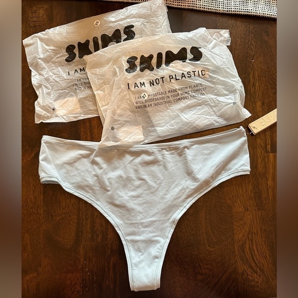 Skims 3 pairs Fits everybody cheeky thong in sky blue NWT - Picture 3 of 8